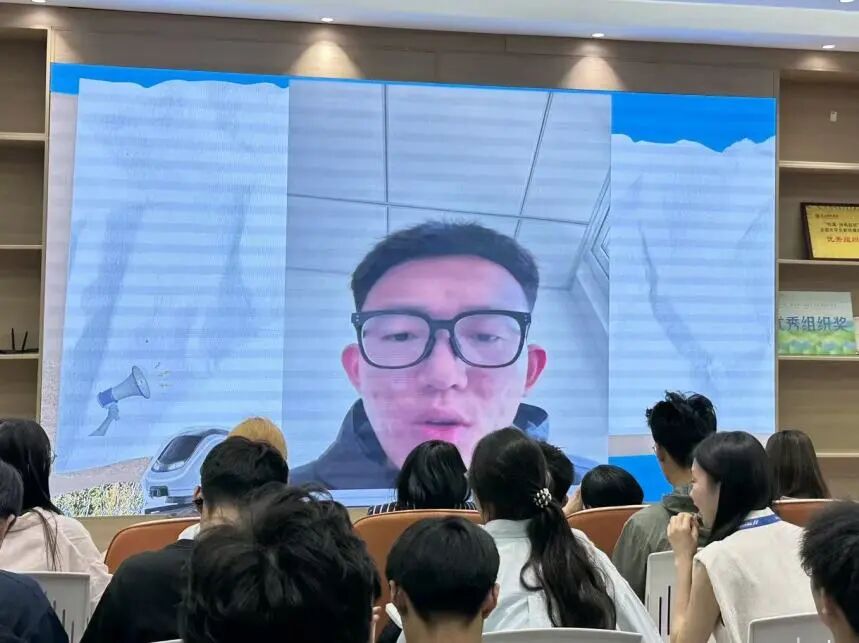 1189D